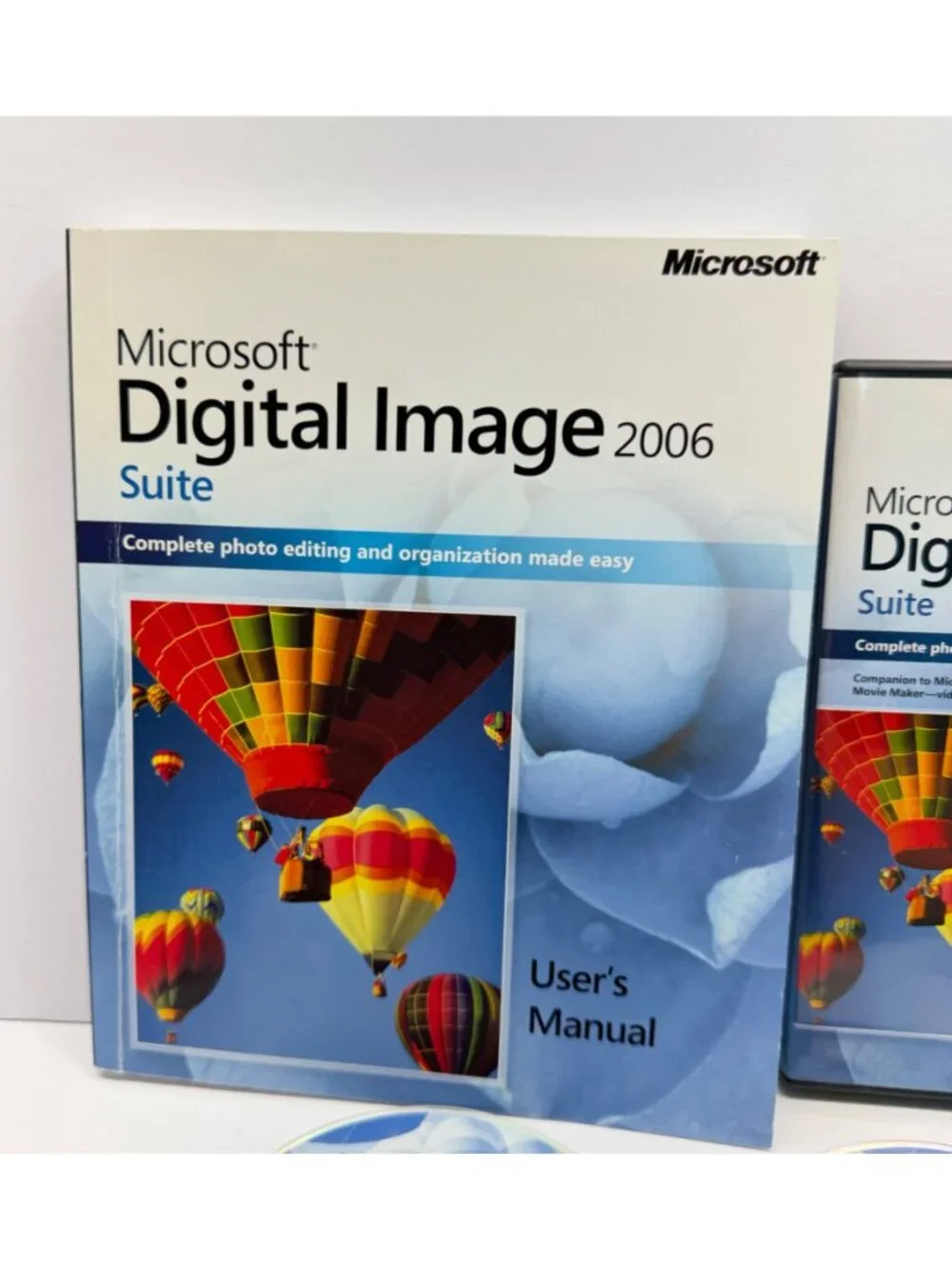 Microsoft Digital Image Suite 2006 Photo Software with User Guide Complete